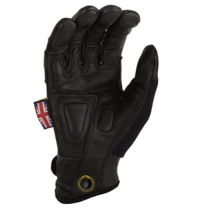 Pair of gloves for robust...